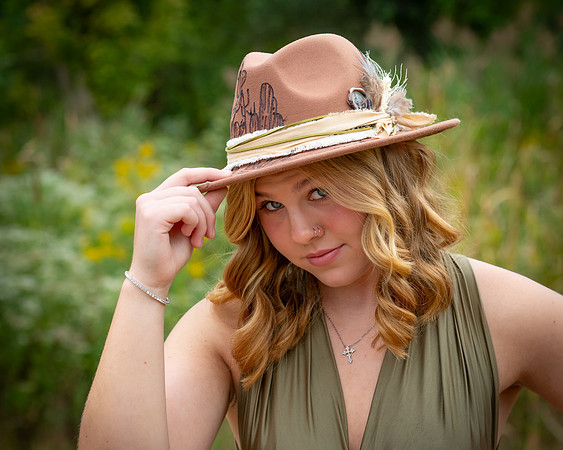 Roz-9916-Edit